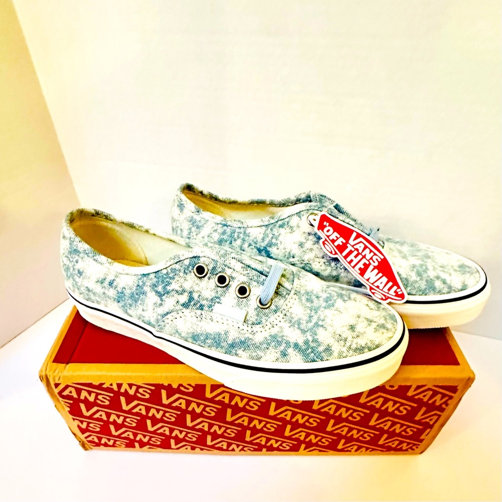 VANS Tennis Shoes Denim Destroy Winter Sky Low Top Sz 6 Men’s 7.5 Women’s NWBox